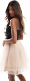 پیراهن tulle mini dress با تور لطیف، پاپیون برجسته و جزئیات ریز — انتخابی فانتزی و شیک برای مهمونیهای خاص ✨