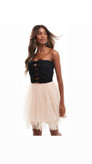 پیراهن tulle mini dress با تور لطیف، پاپیون برجسته و جزئیات ریز — انتخابی فانتزی و شیک برای مهمونیهای خاص ✨