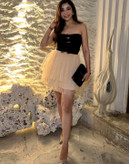پیراهن tulle mini dress با تور لطیف، پاپیون برجسته و جزئیات ریز — انتخابی فانتزی و شیک برای مهمونیهای خاص ✨