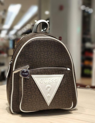 کولهپشتی زنانه Guess مدل Stansbury لوگودار قهوه ای