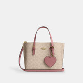 کیف دستی و کراسبادی کوچ مدل Mollie 25 با آویز قلب